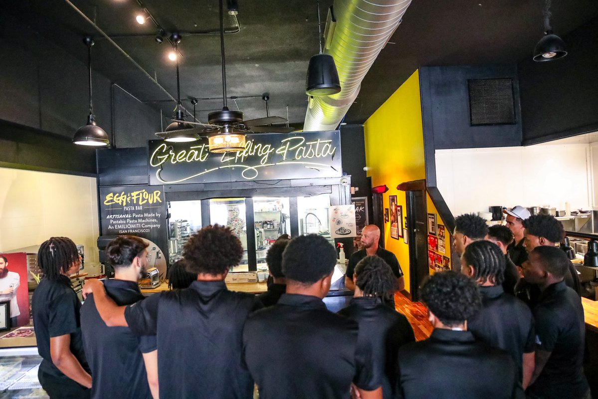 MKE_MBB's tweet photo. Had an amazing dinner and an even better time learning from Chef Adam Pawlak from Egg and Flour on how to make fresh pasta and stuff tortellini. 🍝 Thanks so much for having us! https://t.co/CelpVlgV5e