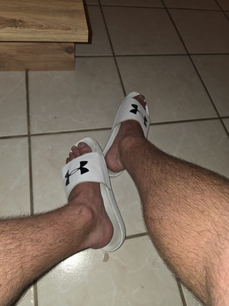 FrerotIdri67782's tweet photo. Des fédésistes ici?
😏🦶 https://t.co/eT1Jpjt5JI
