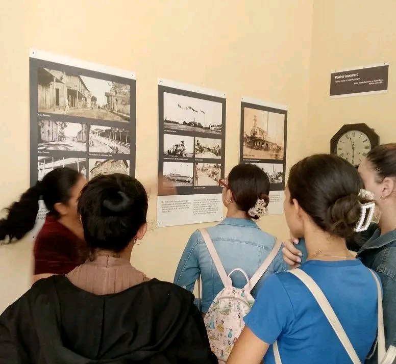 EliasMailin's tweet photo. El Museo Municipal de Niquero realizó una visita a jóvenes del Consejo Popular #6. Gracias por su visita.
#100añosconFidel 
#PatrimonioGranma 
#PatrimonioNiquero 
#SomosCultura https://t.co/1Fspm3pyrC