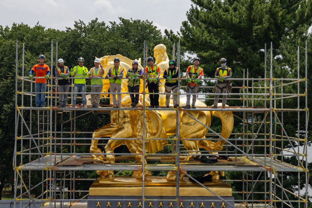 SecretaryBurgum's tweet photo. .@Interior is ushering in a new Golden Age for Washington, D.C. Thank you to all of the workers who are making @POTUS’ vision for a Safe and Beautiful capital possible! https://t.co/jFqJXEvZit