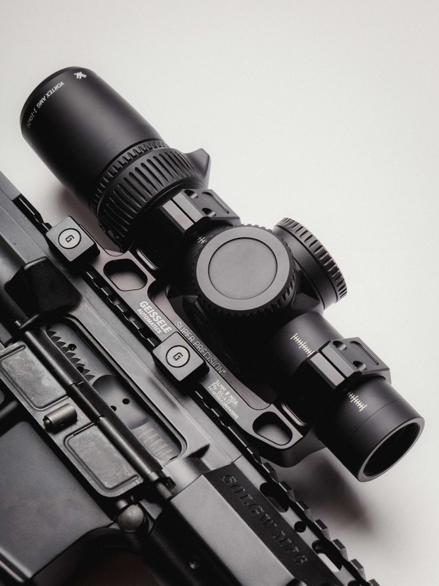 PrimaryArms's tweet photo. Maybe the best 1-10 LPVO today!  The @VortexOptics  AMG sits in a class of its own.  Do you think the investment is worth it? 🤔 Check out all the Vortex options via the 🔗 https://t.co/Rjs0yEJnUU https://t.co/ifcwnmI8TH