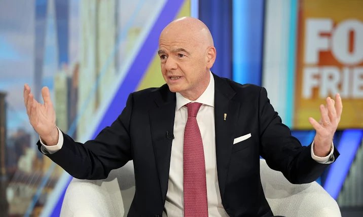 martindelp's tweet photo. ¿Por qué la idea de Infantino es perversa? Para empezar, es innecesaria, lo que está haciendo es vender una parte de la organización de un evento increíblemente productivo (y que aumenta cada ciclo) por una cantidad menor que los rendimientos futuros. Pero eso no es lo peor… https://t.co/jQBog92BJ6
