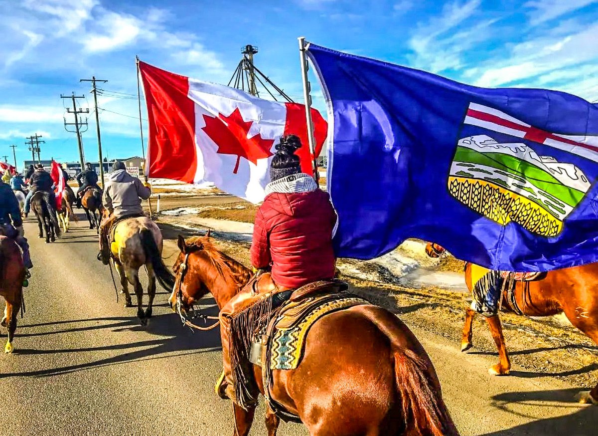 buperac's tweet photo. The entire Covid era was a lie, it was talked about in Fauci emails, it was a blatant hoax. 

So who gave Canada their marching orders? Why did Trudeau order 10 vaccines per person? On what grounds did they restrict rights for the unvaccinated? Fire the unvaccinated? Close down businesses and enforcing masking?
Who’s idea was it to force kids to vaccinate?

The Freedom Convoy was the only beacon of truth in this country and should be revered as such.