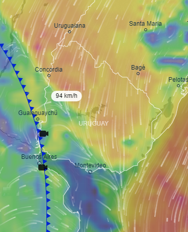 AficionadoMeteo's tweet photo. Va estar heavy el choque entre una masa de aire frío y una masa de aire cálido la madrugada del sábado 01 de agosto. Cómo se observa el modelo línea azul es el aire frío avanza y desplaza al cálido, generando tormentas intensas, descargas eléctricas, ráfagas de viento de temporal https://t.co/sZRrN99igP