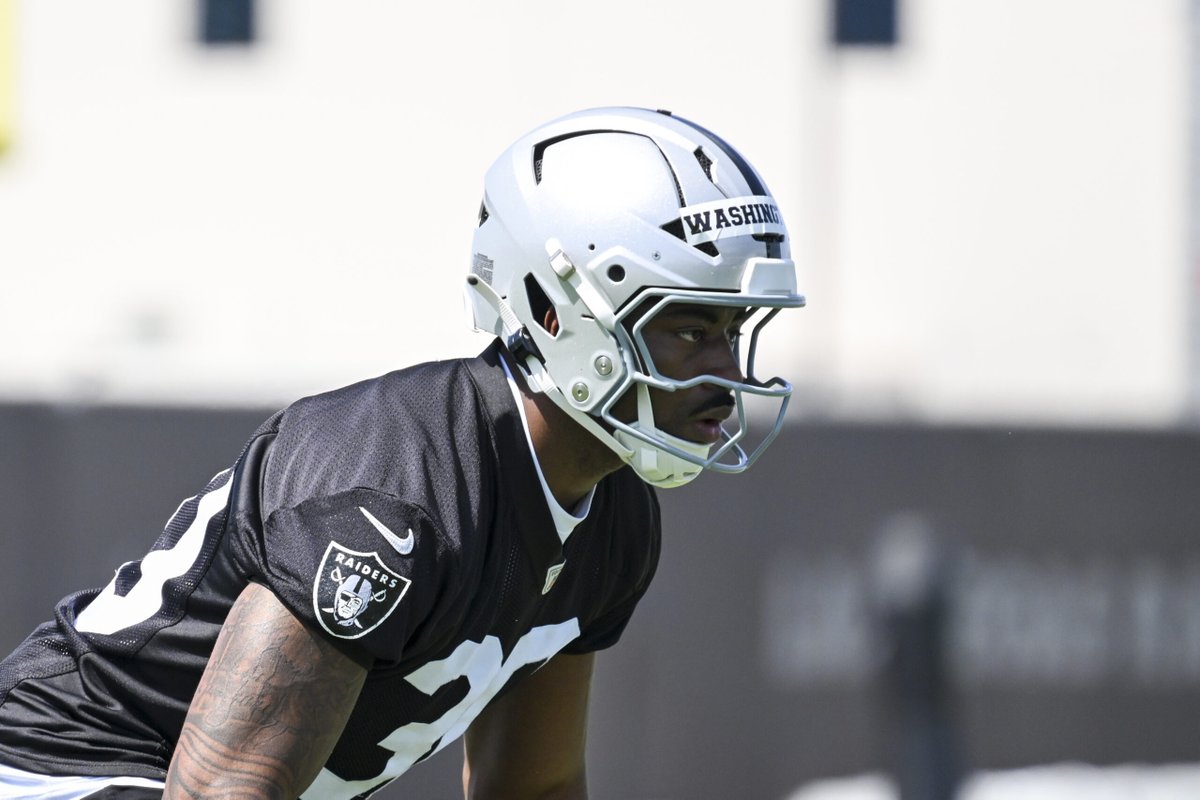SleeperRaiders's tweet photo. Rookie RB Mike Washington Jr. had reps with the first and second team, per @ryanmcfadden_ https://t.co/ZKb3se3C61