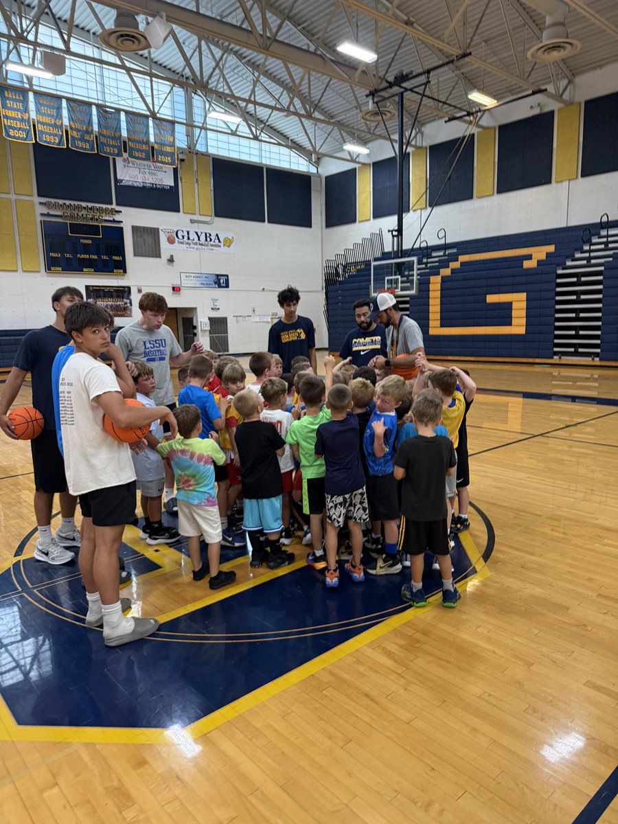 GrandLedgeMBB's tweet photo. Day 3 ✅. 1 final day tomorrow! Exited to get back to work! https://t.co/ezvefNA2UK