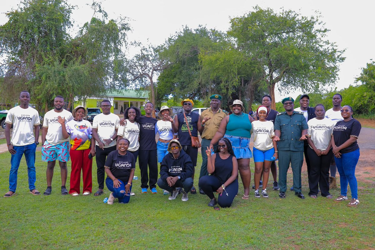ugwildlife's tweet photo. Chief Warden of Murchison Falls Conservation Area, Afande Kiiza Fred, thanked the influencers for their dedication and urged them to keep inspiring the young generation to embrace conservation and promote Uganda's tourism.  #ExploreUganda #UWAOpenParkDays https://t.co/pj7xiEmRjJ