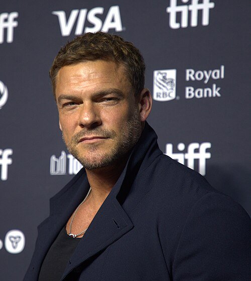 MatthewNichol5's tweet photo. Pardon my French  actor Alan Ritchson is a fucking pussy. https://t.co/Rkej8eHMdv