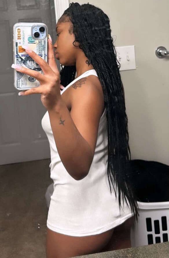 AsiaS017's tweet photo. Someone pull up on me 🤷🏽‍♀️ I’m down rn #fortworth #dallasmeets #fortworthmeets #dfw #dfwlink https://t.co/gMw1f5i8n1