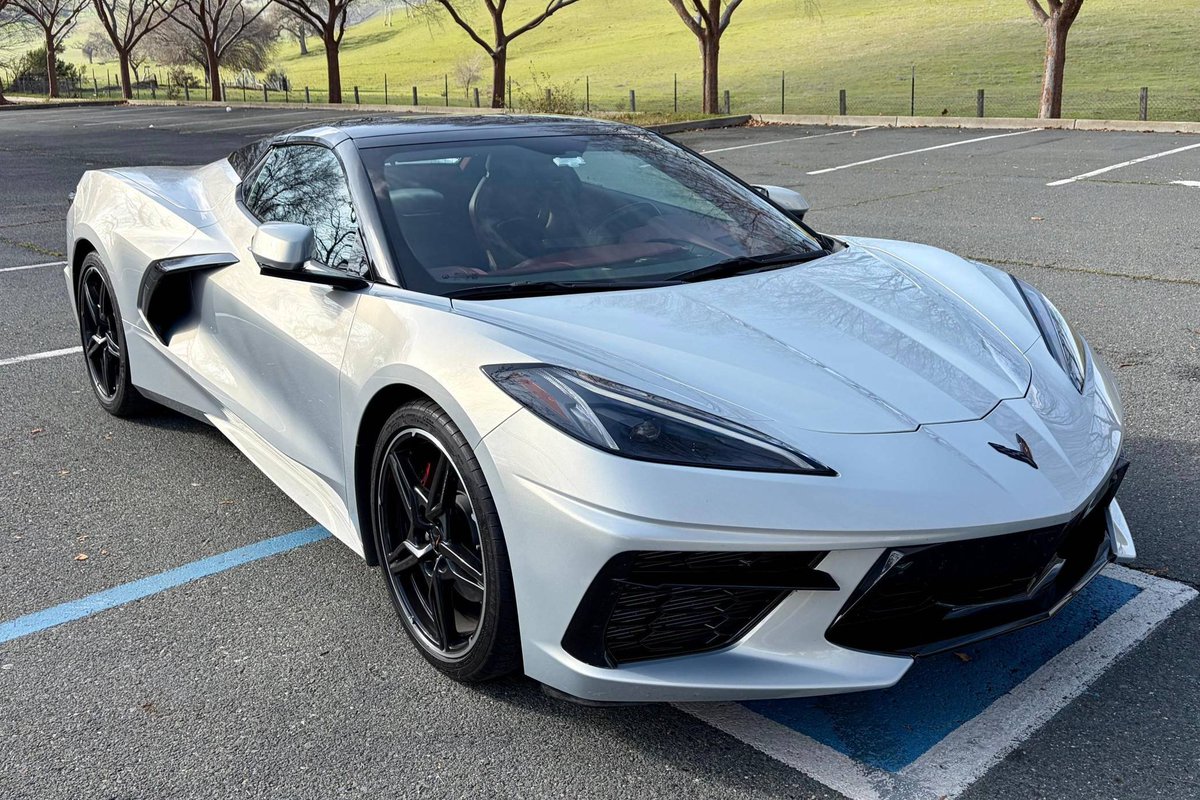 VettesNCaffiene's tweet photo. #Corvette #Cars #Chevrolet #Chevy #TeamChevy #ChevyCorvette #CorvetteClub #SportCars #FastCars #ChevroletCorvette #CorvetteRacing #Corvette #GeneralMotors #Automotive #C8 #Stingray https://t.co/7El3r7rU4C