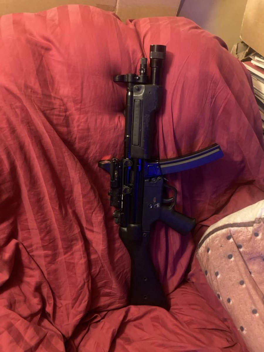 GUN STRAP COLLECTION tweet media