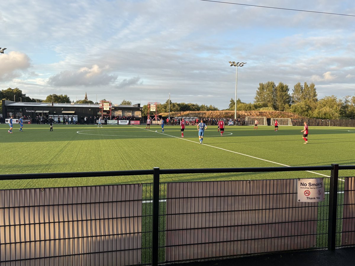 Maye_chat03's tweet photo. Goal!

@KWosfl9673 2 v 1 @Larkha11Thistle 

A corner into the middle of the box is headed home. https://t.co/mm85RHYRa8