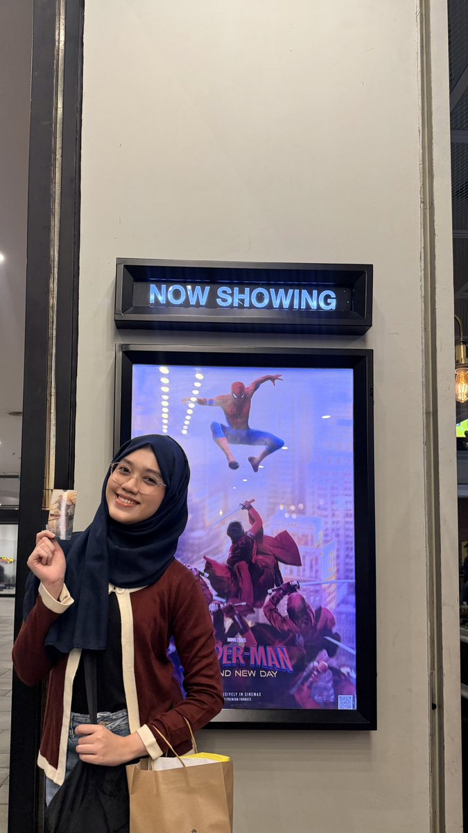 bbxeary's tweet photo. happiest day of my life :) https://t.co/nt0D2pe8hP