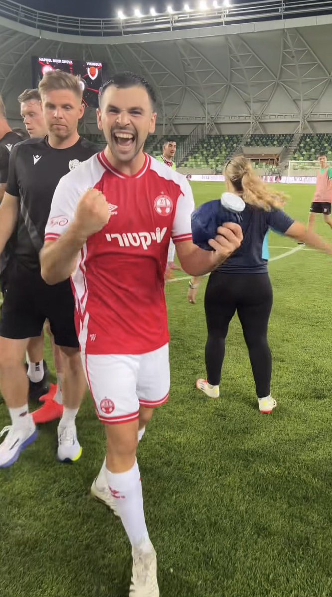 miguel_vitor4's tweet photo. איתי רוטמן
זהו זה הציוץ https://t.co/j0BYHmO4zf