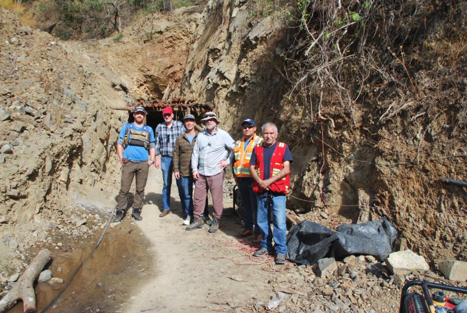 MercadoMinerals's tweet photo. Every drill program builds the foundation for what's next. Armed with new geological data, our team is advancing plans for follow-up drilling to grow higher-grade mineralization at El Agua and El Pilar, test vein extensions, and unlock Copalito’s broader exploration potential. https://t.co/4lL2tcRg4s