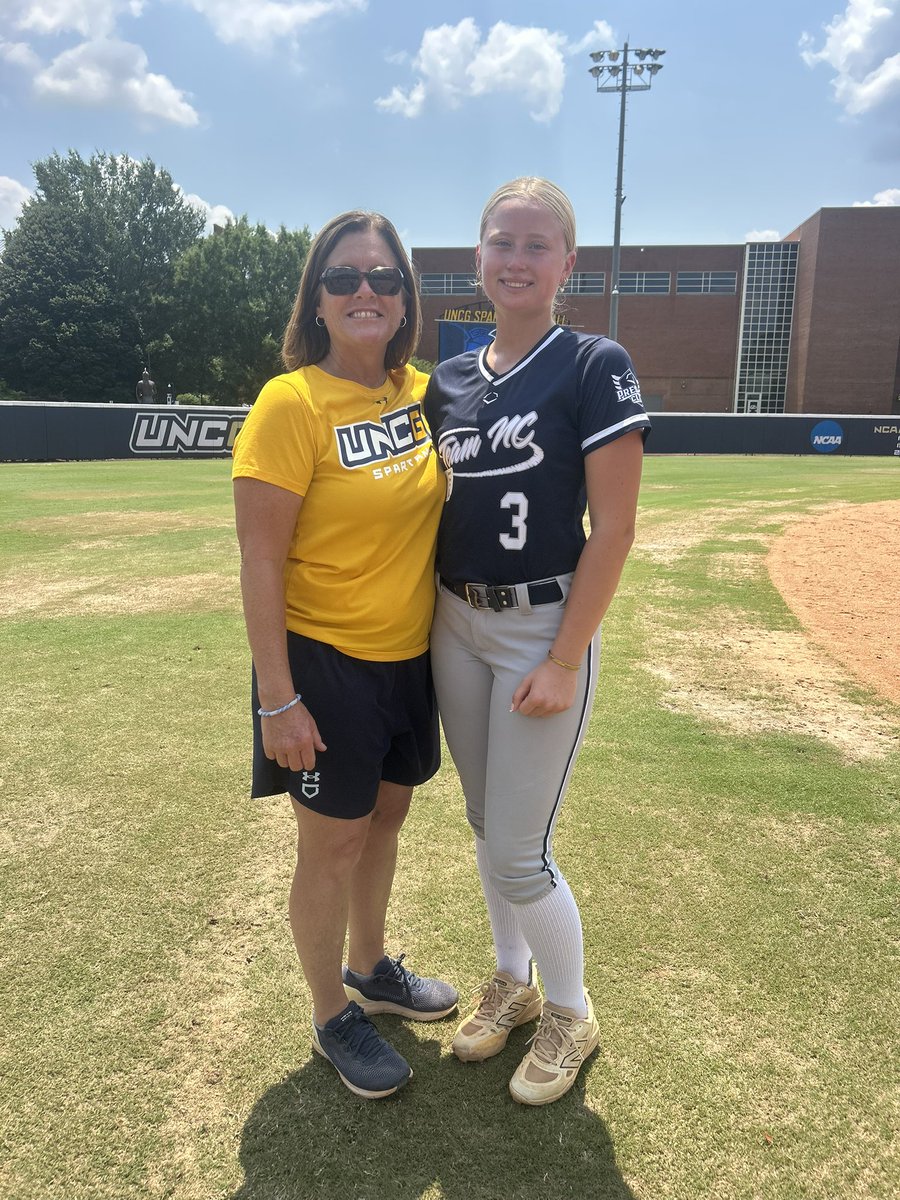 barrett_price03's tweet photo. Thank you @UNCGSoftball! I had a great time at camp the past few days. Thanks to all the coaches, players and staff for the instruction and feedback. Looking forward to the next one!

@coachbreneman 
@Brynne_Dordel 

@teamncsmith 
@TeamNCSoftball 

@ExtraInningSB @SBRRetweets @CoastRecruits @DirectRecruits @IHartFastpitch @AScholarsBrand @ImpactRetweets @Get2CollegAth 
@scan1ansports 
@CoachKama