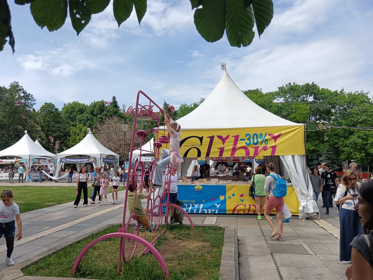 MI_TU's tweet photo. Discover the Heart of Art at Culture Park in Sofia
https://t.co/VGdPtNHpeo
https://t.co/HSsFvUbiqE
https://t.co/IUvmNVKGX3
#CulturePark #PalaceOfCulture #CulturalHeritage #ArtAndNature #ExploreCulture #InspirationEveryday #LiveYourStory #CreativeSpaces #CityEscape #Discover
https://t.co/ugSXZDQu6j
https://t.co/Qgl6AP52hm