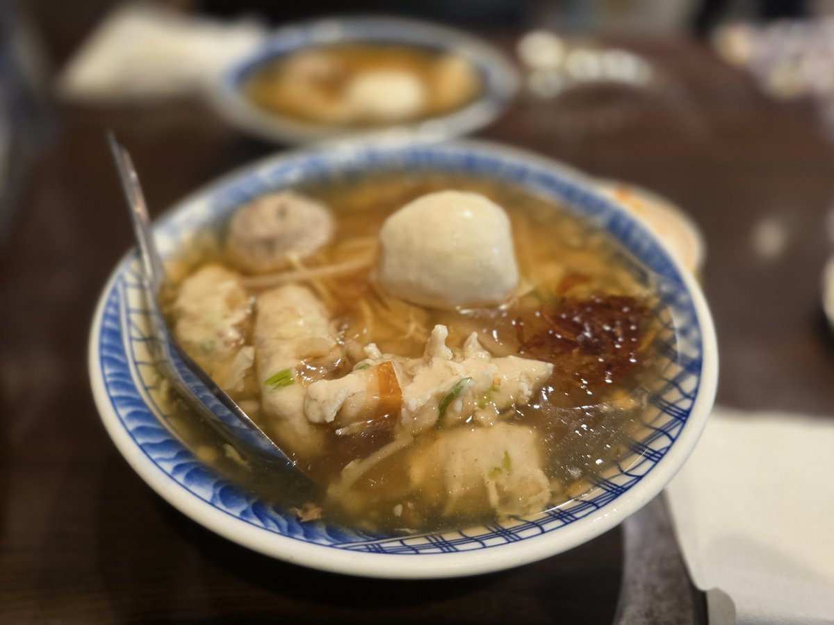 put1912's tweet photo. ただいま日本🎌

深夜便にて帰国しました‼️

今回は、全くと言っていい程、自由時間が無かった💦
行きたいレストラン2店舗が精一杯💥
しかし、💎ハーネス東京💎の🇹🇼台湾フェスの構想は練れた‼️
店長に🇹🇼台湾買い出しを頼むことにしよう🫰
開催は恐らく９月かな😊❓❗
では、皆々様オヤスミナサイ💤😪 https://t.co/Sp1sNHM4IZ