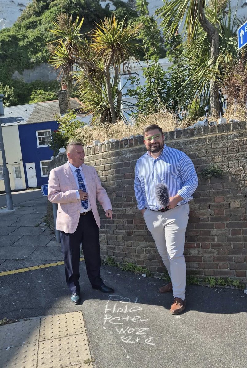 ReformUKFHRM's tweet photo. @CllrPOsborne on BBC Radio Kent today talking Operation Brock with @michaelkeohan #KeepingKentMoving https://t.co/KiIJTwfHaq
