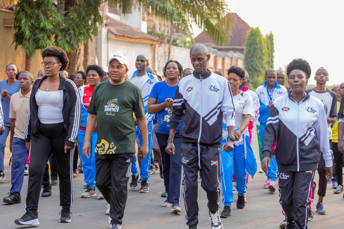 OPDD_Burundi's tweet photo. Le Club Sportif Pas à Pas: Bien-être pour tous s'est réuni, ce mercredi 29 juillet 2026, à #Bujumbura pour une nouvelle séance de cross, illustrant la constance de son engagement en faveur de la promotion du bien-être et de la santé publique
@Burundi1stLady https://t.co/ci8UT7lEk5