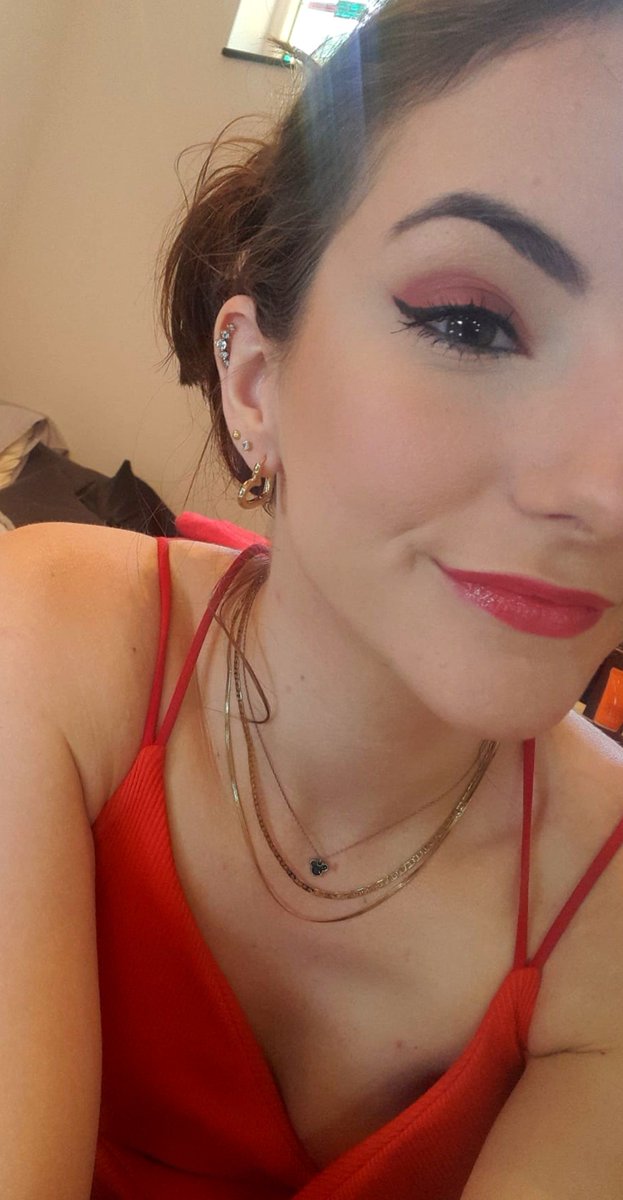 TouchedByV's tweet photo. I don’t need to be in the room to control your body and mind.
One little piece of attention from me and your cock reacts before your brain can stop it.
That’s how deep this mindfuck goes.

Findom Paypig Femdom WalletDrain Goddess FindomNL Geldslaaf Tikkieslaaf FootWorship https://t.co/PBKp16xkNK