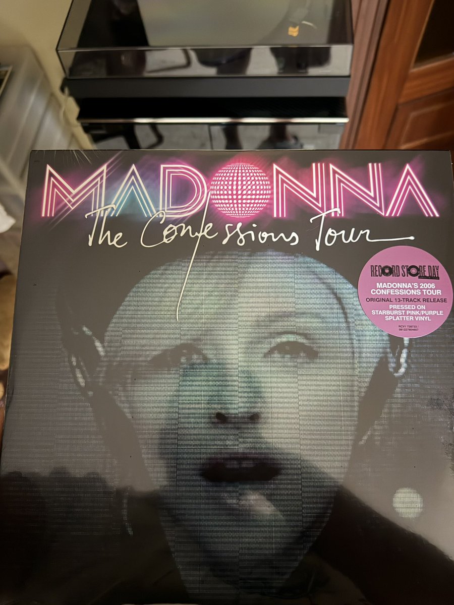 ionztomo16's tweet photo. Lo que he recibido hoy 🙃 #Madonna #Confessions #Vynil https://t.co/TH2QhRO8Ge