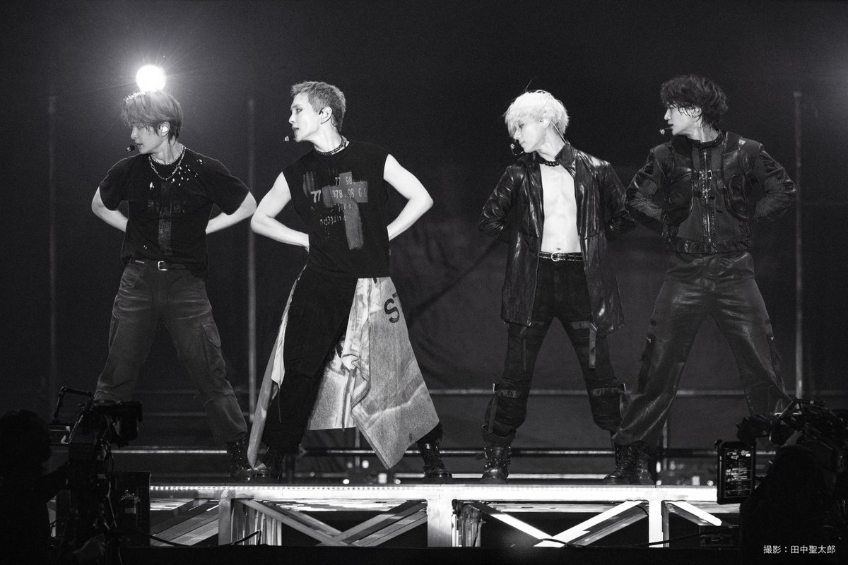 wowow_mj's tweet photo. 📢今夜7:00～
#SHINee「-The Trilogy Ⅰ- 2026 SHINee WORLD Ⅷ : [THE INVERT]」 日本公演を
全曲・MCノーカットで #WOWOW で放送＆配信‼️

最高のパフォーマンスを更新し続けるメンバーの姿は必見💖

📱放送同時配信での視聴は
https://t.co/nP89iXd0VP

📱6カ月間アーカイブ配信あり

@shinetter https://t.co/pP6p5XGlQl