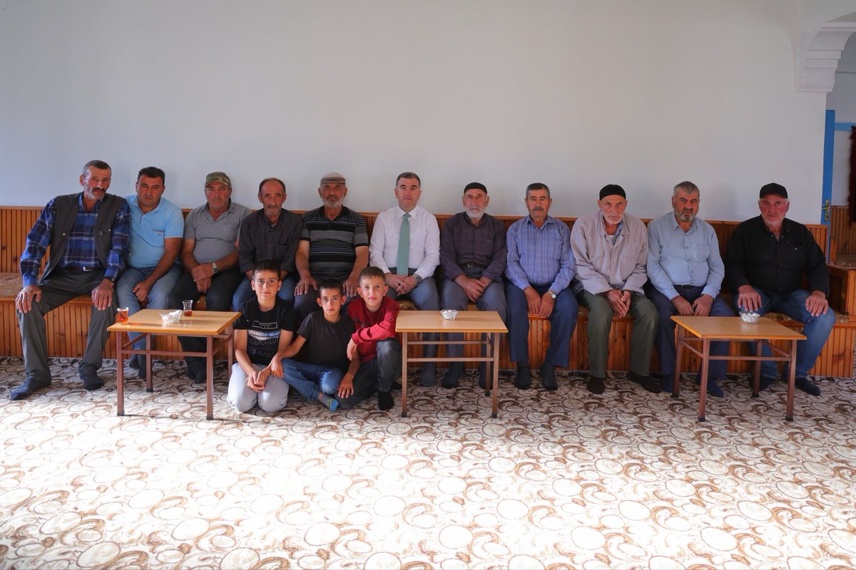 Mustafa_Eldivan's tweet photo. 📍Örence Köyü

Gurbetten sılaya gelen hemşehrilerimizle… https://t.co/wsGfsMGKfB