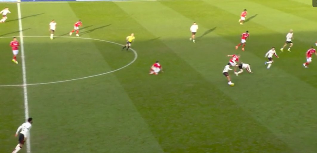 LewisFN00's tweet photo. Rio played RW against Nottingham Forest and Man United. Check out Rio's involvement for Mac Allister's goals vs Forest.

And Barcola will almost certainly be the starting LW and the backup number 9, meaning Rio will get minutes at LW.

We don't desperately need a RW. https://t.co/O2dhIxlRkv