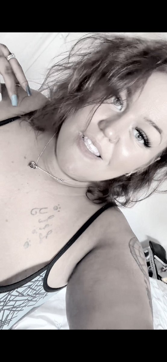 gizzisparkles's tweet photo. https://t.co/DohX1lvSe4