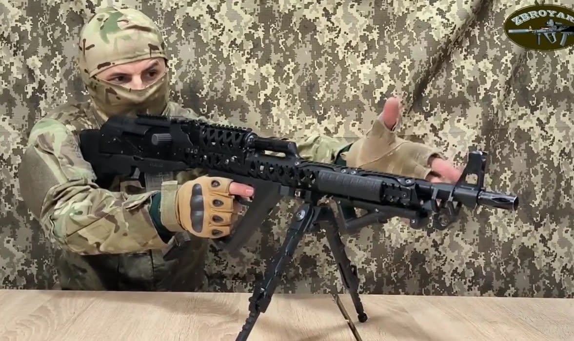 trip_to_valkiri's tweet photo. Additional pictures of Bullpup RPK. https://t.co/KS6nXAzF8S