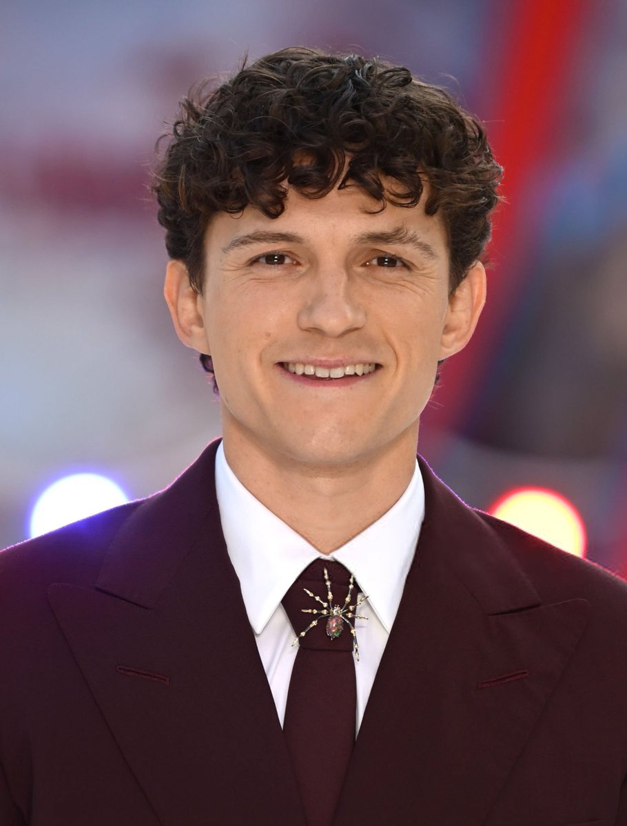 Tom Holland Brasil tweet media