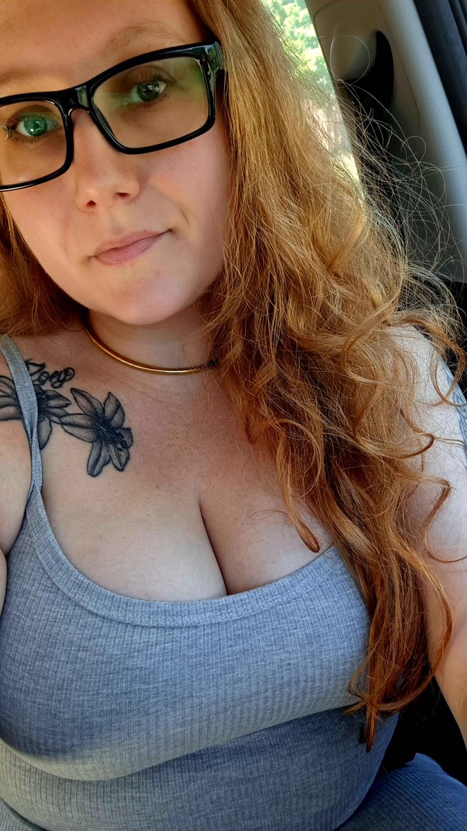 VisciousDiscord's tweet photo. Just showcasing some of our vixens today 
@Janaeecw @LanaFoxxxy @goddess_Xianni 
Like what you see? Come play with us and many more💋 https://t.co/zX6EGWzpAU