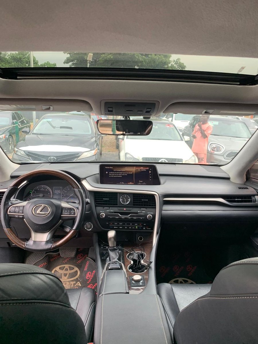 OnyitexHQ's tweet photo. 2016 Lexus RX350 Now Available - ₦27M https://t.co/CS1FVCVbpd