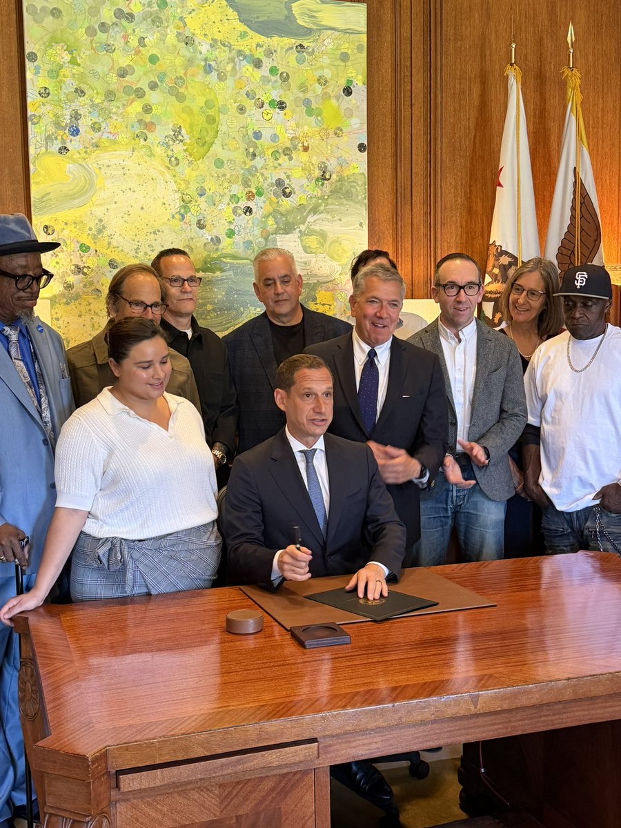 TheWayOutSF's tweet photo. Today, Mayor @DanielLurie signed legislation expanding drug-free permanent supportive housing, creating more recovery-focused housing for people experiencing homelessness. We're grateful to stand with leaders and partners working to build more pathways to lasting recovery. https://t.co/aNhD5QxpU0