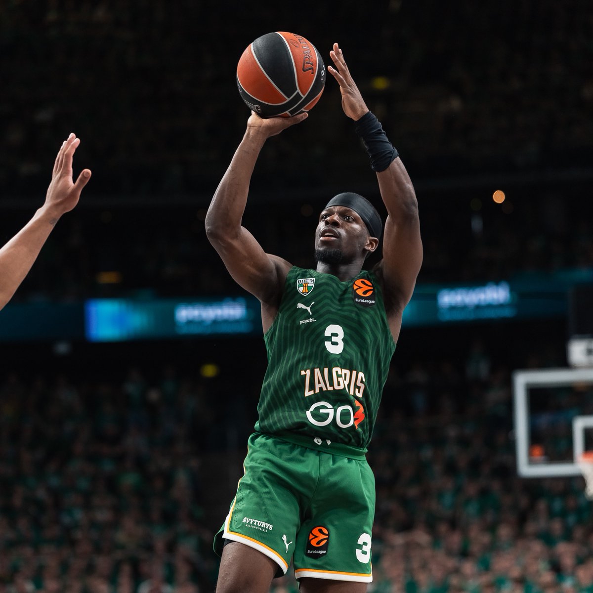 EurohoopsTR's tweet photo. 🤔 Panathinaikos'un yeni sezondaki muhtemel ilk beşi:

▪️Sylvain Francisco
▪️Kendrick Nunn
▪️Nigel Hayes-Davis
▪️Guerschon Yabusele
▪️Mathias Lessort https://t.co/AVrsdQlPH8