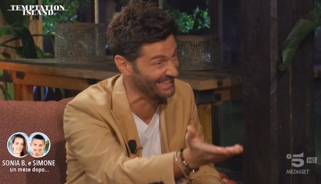 melainfabula's tweet photo. "Tu non sai portare un discorso avanti."
Giovanni che la sta asfaltando da due serate, con una lucidità e una calma impeccabile e con tutte argomentazioni stravalide.
#temptationisland https://t.co/eWVO4IoNX5