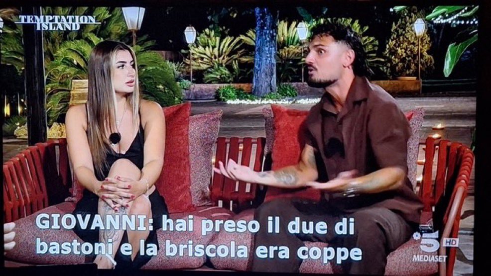 atrattihater's tweet photo. Gli hanno detto: ‘Vai lì e chiarisci’, lui ha capito: ‘Vai e colpisci’

#Temptationisland https://t.co/8yc4nwbEbT