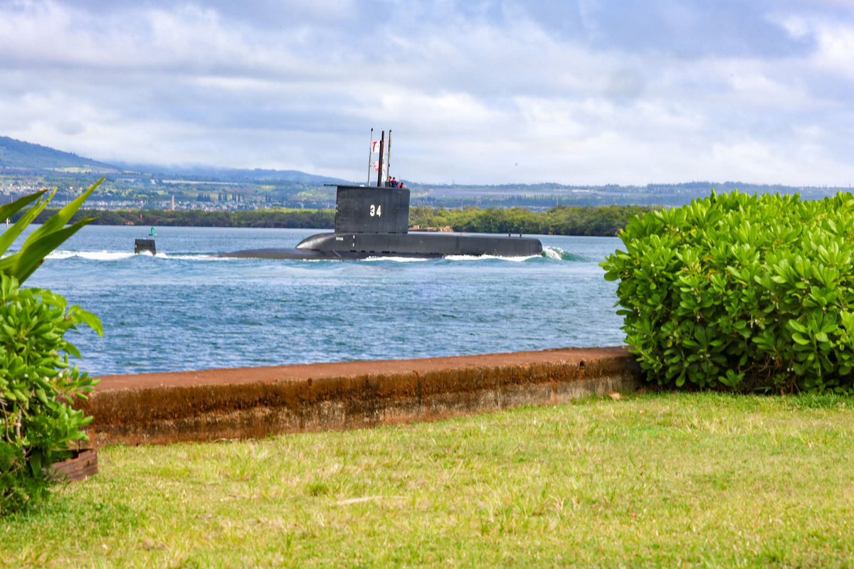 RimofthePacific's tweet photo. Republic of Singapore Navy  ship RSS Steadfast,　Japan Maritime Self-Defense Force ship JS Kongo, Mexican Navy  ship ARM Usumacinta, and Peruvian Navy submarine BAP Chipana return to Joint Base Pearl Harbor-Hickam upon the completion of  #RIMPAC2026 sea-phase.
📸: MC1 Luke McCall https://t.co/HCBMlNAYLQ