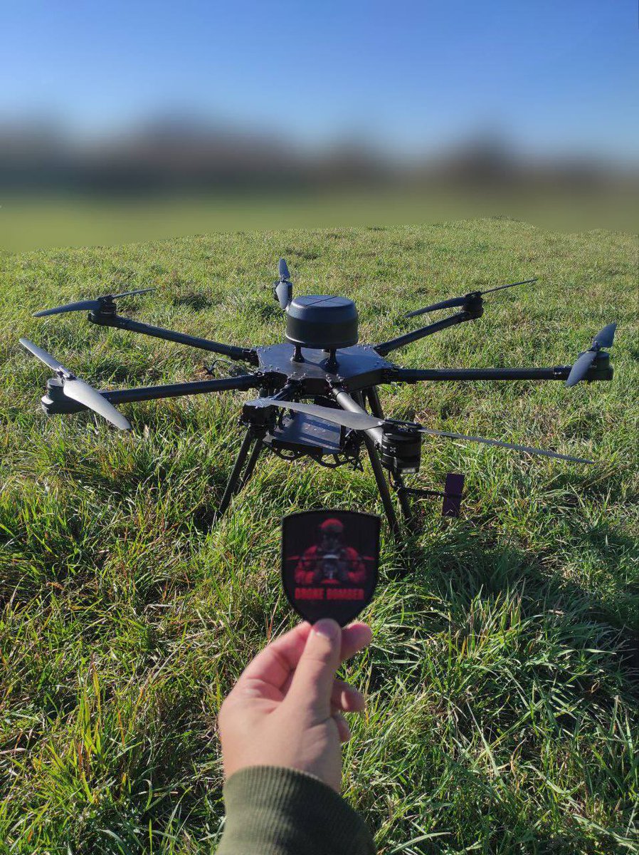 DrnBmbr's tweet photo. 🔋 FUNDRAISER FOR VAMPIRE BATTERIES

As you know, we have been purchasing batteries for Vampire drone operators for quite some time. Honestly, we have already lost count of how many dozens of sets we have sent to the front.

Today, we are launching another urgent fundraiser.

Our border guards currently carrying out combat missions in the Kherson sector need support.

We cannot name the unit or share additional details. Their command has strictly prohibited public fundraising on their behalf, so to avoid causing problems for the soldiers, we are helping them anonymously.

We need to purchase 2 sets of Vampire Solid State batteries — 4 batteries in total.

🎯 Fundraising goal — UAH 160,000

Every donation brings us a little closer to completing the fundraiser and helping our defenders.

💳 Monobank Jar:
https://t.co/q7YnRwZKNb

🏦 Card:
4874100020575372

📱 PayPal:
dronebomber.ytopich@gmail.com

📱 USDT TRON (TRC20):
TJxMaEzqNsqb8gjeNPgJE87bCGYndDDEFB

📱 Bitcoin:
1FUiwGM1HVGNY4V67uwgU5x7qUbzuFcDeo

Thank you to everyone who supports us. 🇺🇦
