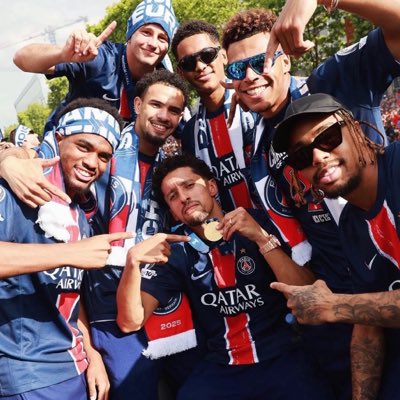 sasisheea9's tweet photo. #NouvellePhotoDeProfil https://t.co/Z7XdK63cEZ