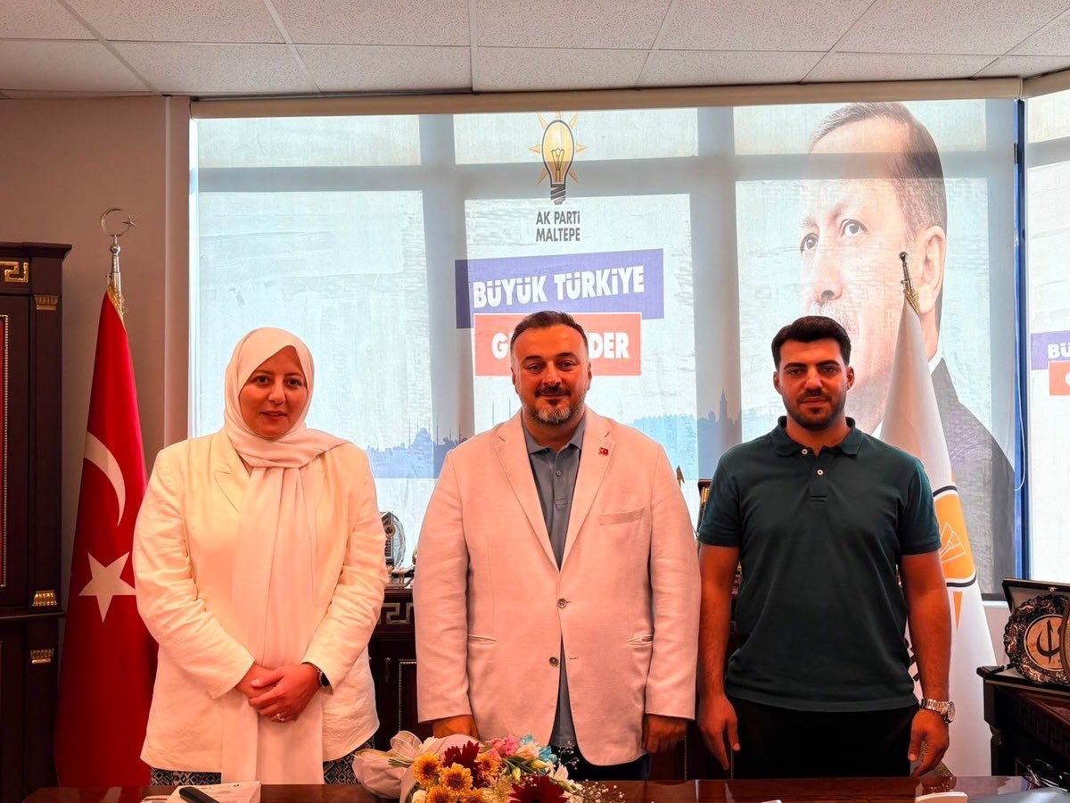 maltepeakparti's tweet photo. Maltepe Kadın Kolları İlçe Başkanlığı görevine atanan kıymetli yol arkadaşımız Dilek Yılmaz’ı tebrik ediyor, görevinde üstün başarılar diliyoruz.

Bugüne kadar teşkilatımıza emek veren önceki İlçe Kadın Kolları Başkanımız Elif Özcan’a teşekkür ediyoruz
@Behadir https://t.co/lGKqnF6q94