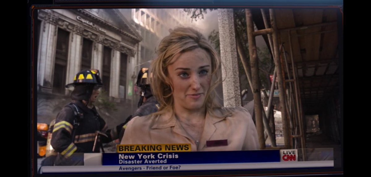 AjVazquez's tweet photo. @912216x @taarafilms @stevncw She’s the same waitress he saves during the battle at the end, and the same one that gets interviewed on the news after the battle. It doesn’t match the overall pacing though so I get it https://t.co/o1iYgc7HNW