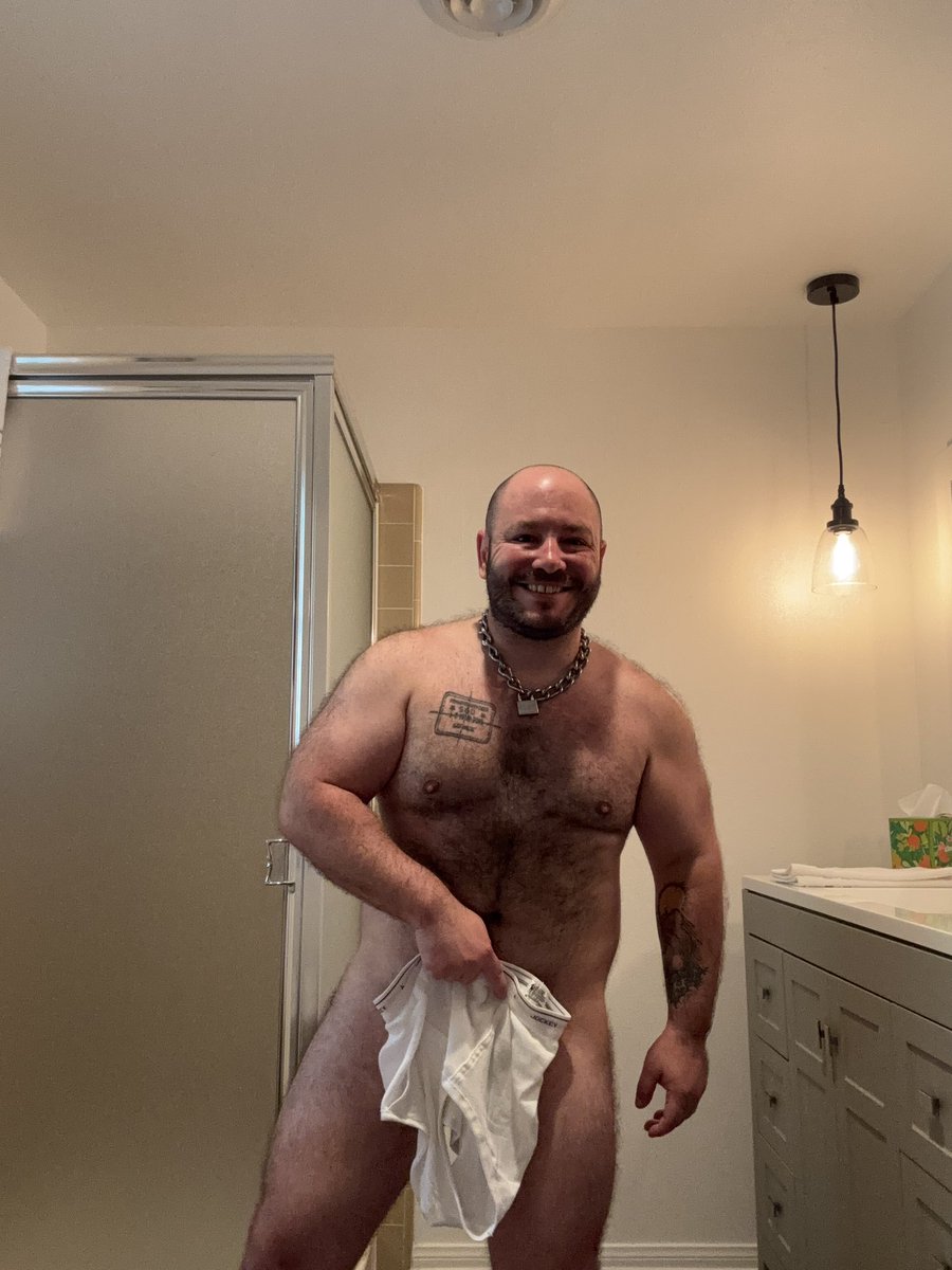 slavejames31's tweet photo. Wednesday pump 💪 https://t.co/JcXhfERavt