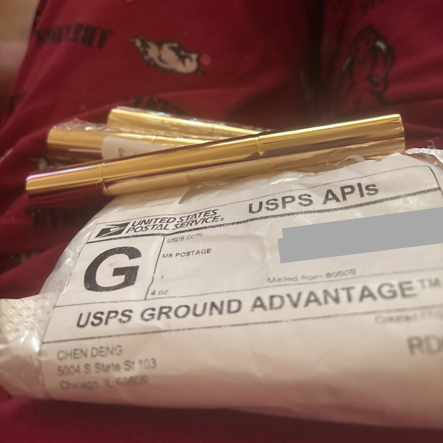 safelyhq's tweet photo. Receipt of package with items I did not order, Russellville, AR, USA - Received a small package in the mail with 3 items. Gold in color. Brush on the tip
https://t.co/w10KKJdkFn
#unorderedpackage https://t.co/YRGG9Q1Kzs