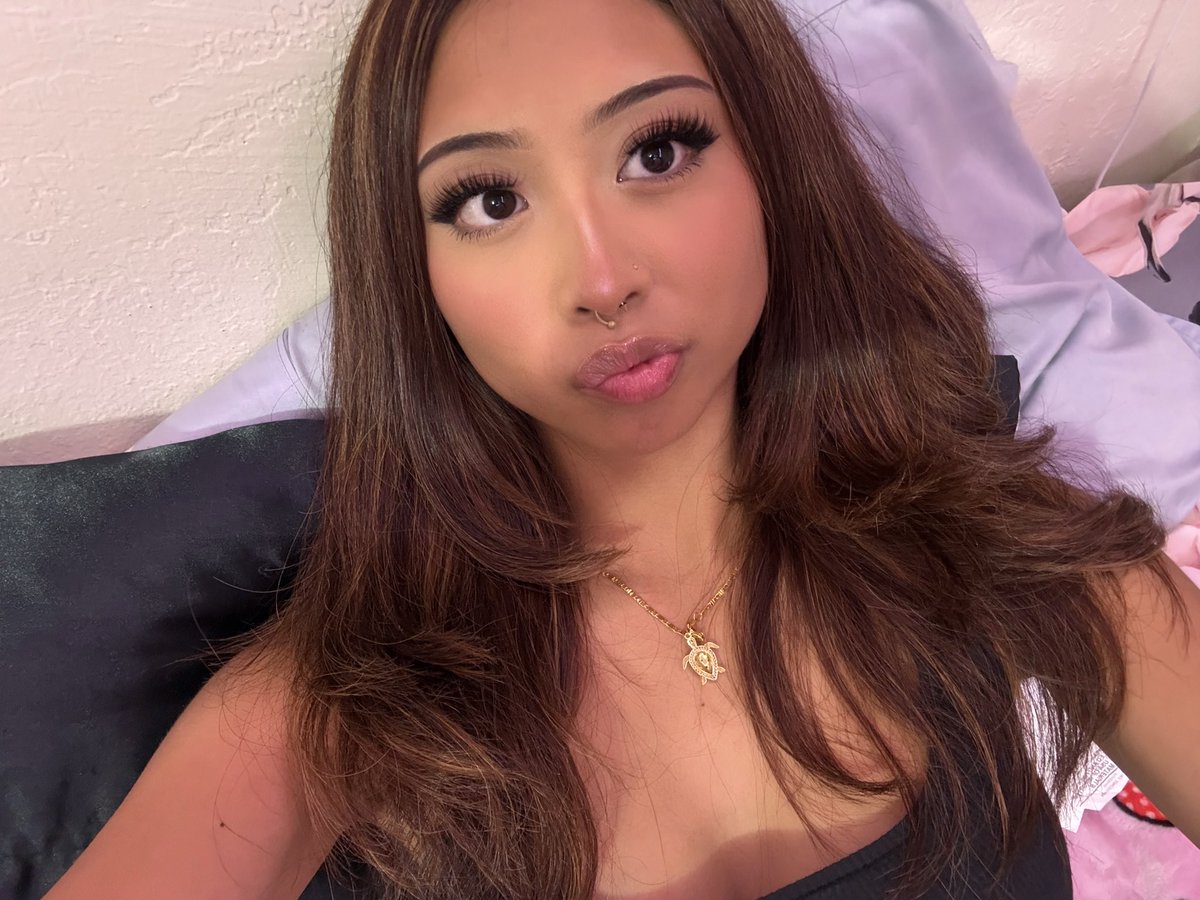 weepfame's tweet photo. lwk forgot about findom until i started getting bday sends hehe HAPPY BIRTHDAY TO THE QUEEN 💋 https://t.co/BzX5VGwKTd