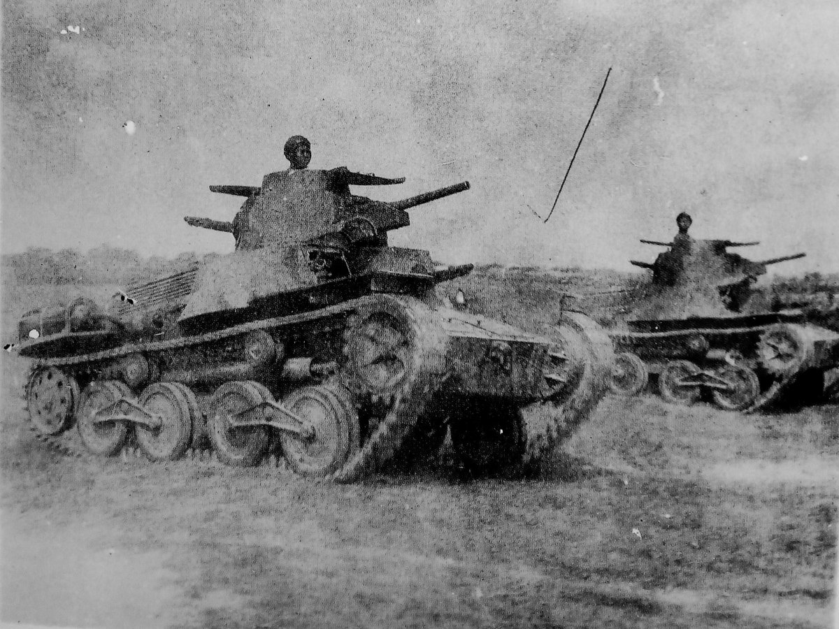 siam2476's tweet photo. WW2 Thai Tank Crews : https://t.co/8dIfJkfmaQ