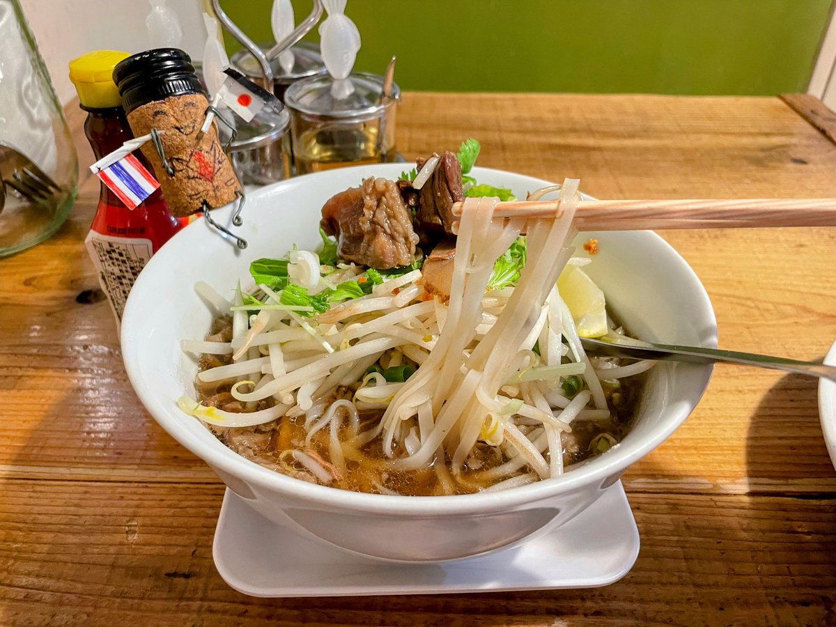 Winger2499's tweet photo. Thai Food on a hot summer Wednesday
🇹🇭タイ酒場🇹🇭
暑い🥵…とても暑い🥵
…そんな日は、辛いタイ料理で身体の中から温めれば良いのであります🫡 https://t.co/ZaXyHzIdZm