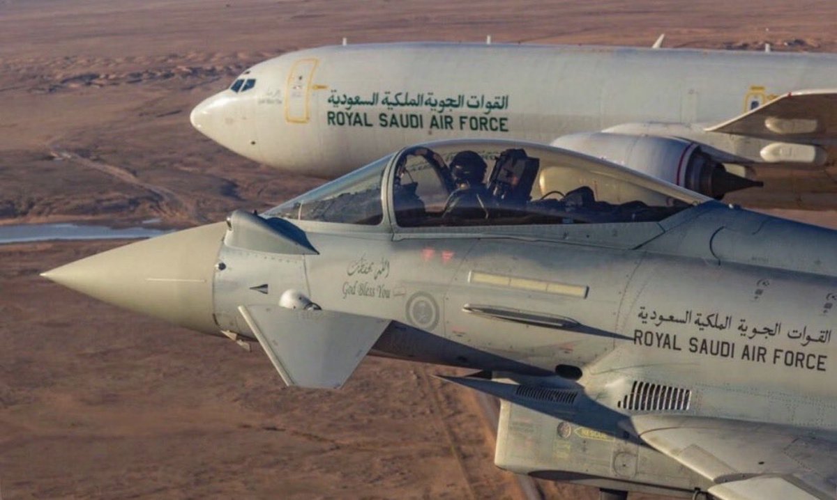 ymsharari's tweet photo. ما نجيد الضرب من تحت الحزام 
 ضربنا فالوجه ماهو في القفى 

  وما نهاب أذناب عيال الحرام 
  فعلنا للكل .. ظاهر ما خفى 

اللهم احفظ بلادنا وبلاد المسلمين، وأدم عليها نعمة الأمن والأمان والاستقرار، واحفظ قيادتنا وجنودنا ورجال أمننا، وانصرهم وسدد رميهم وثبت أقدامهم  🇸🇦 https://t.co/KfH2kiD7pJ