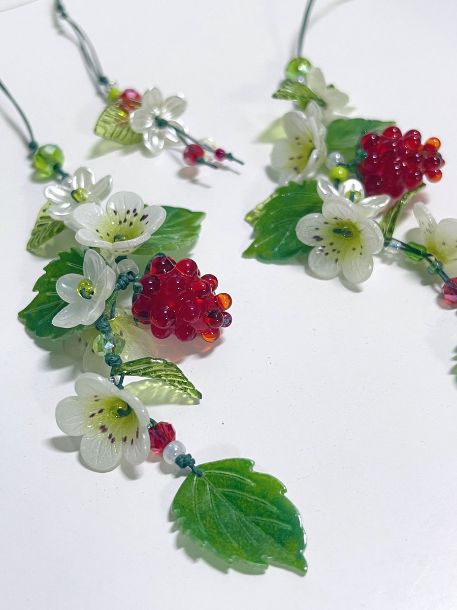 i_loveSweater2's tweet photo. 7,8월 신상 스포! ( ˶ｰ̀֊ｰ́ )

🍃🍓 산딸기덤불 끈갈피 🍓🍃 https://t.co/8B1XYxuLEN